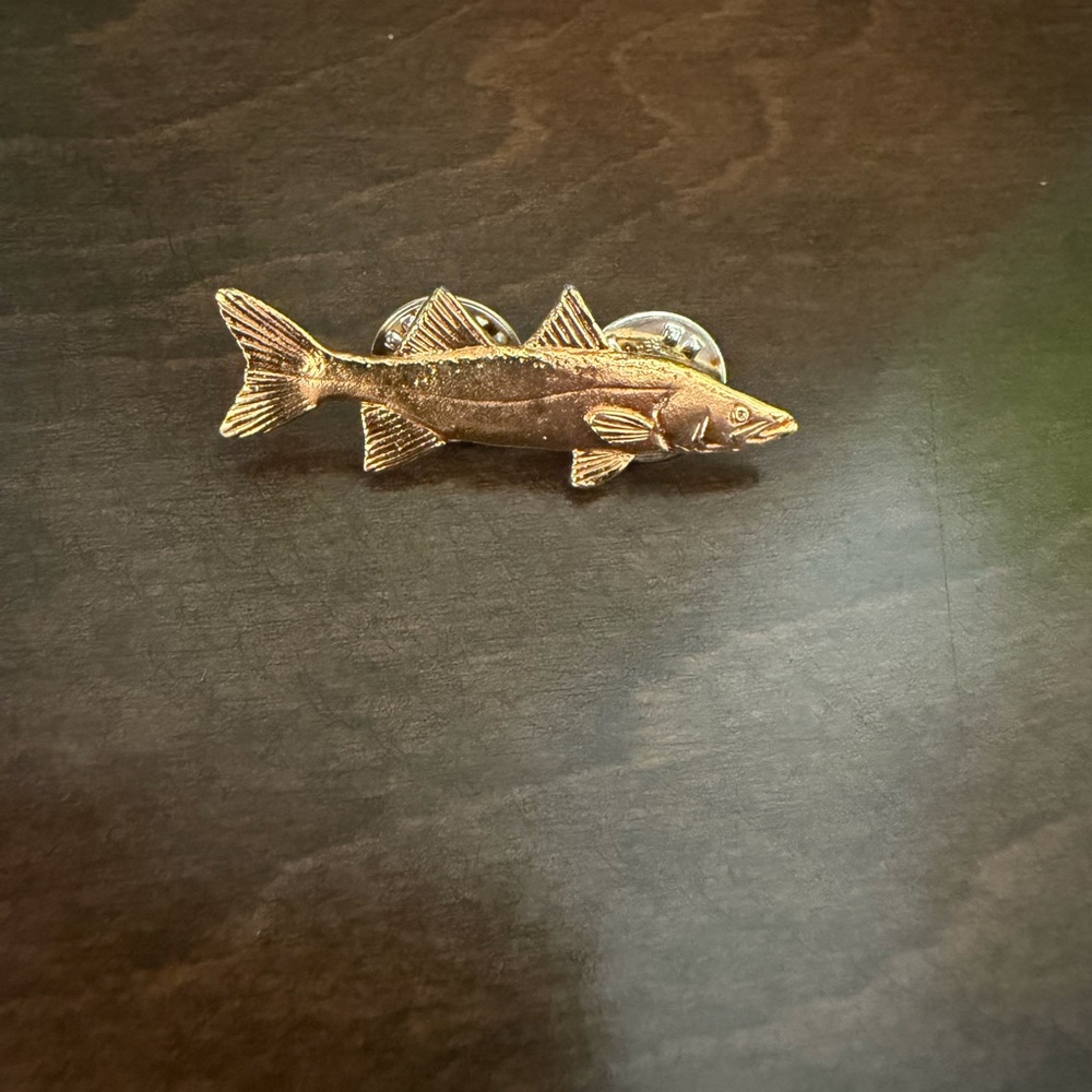 G. G. Harris 1985 Gold Tone Fine Pewter Snook Pin